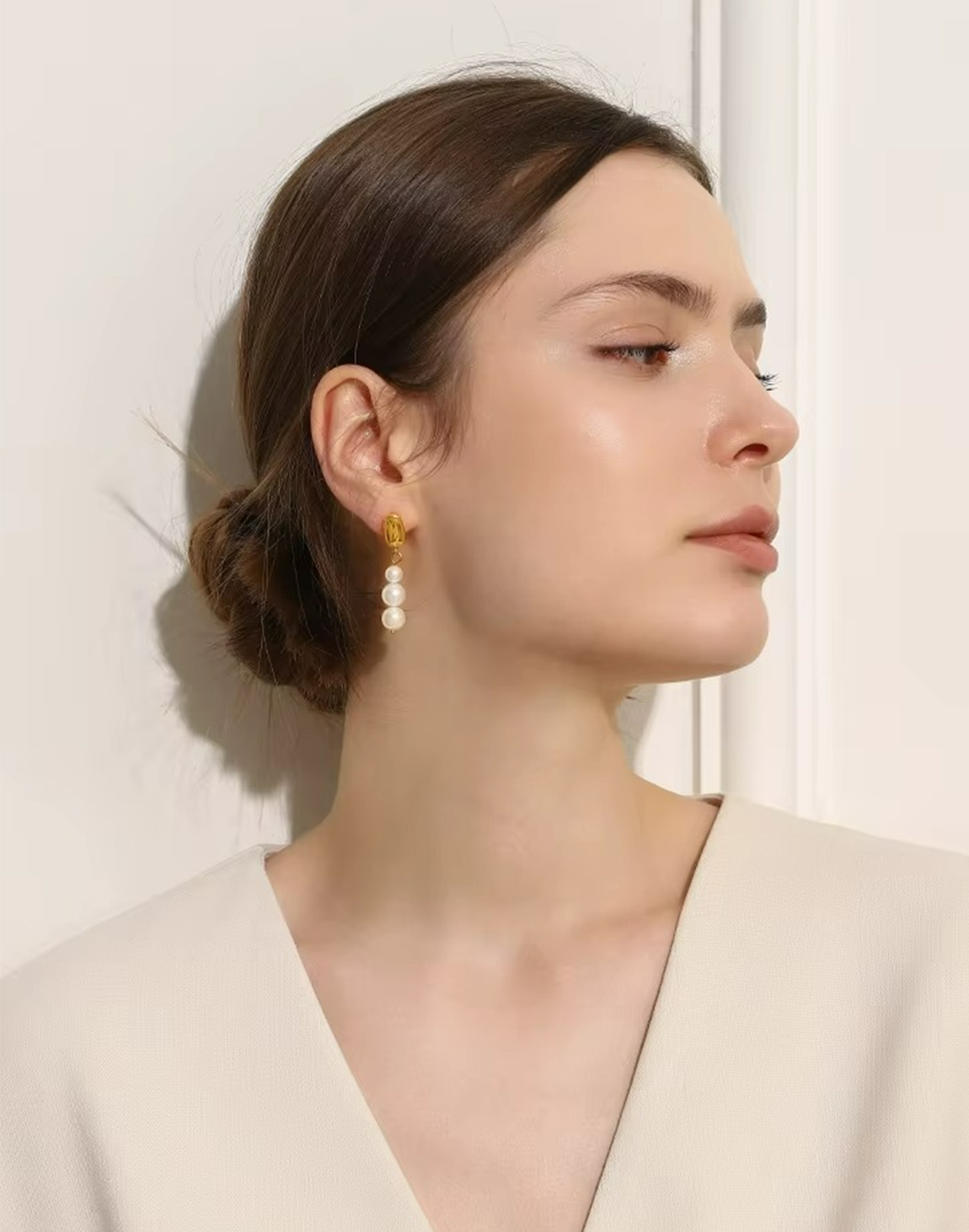 Arete Elara Con Perlas Para Mujer Bañado en Oro