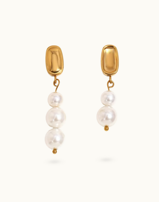 Arete Elara Con Perlas Para Mujer Bañado en Oro