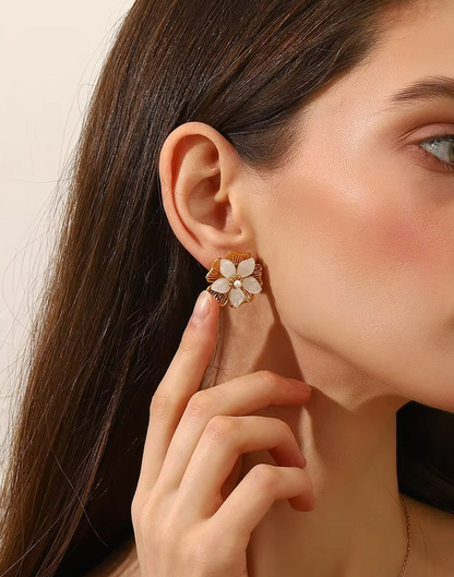 Arete Lumbre Para Mujer Bañado en Oro