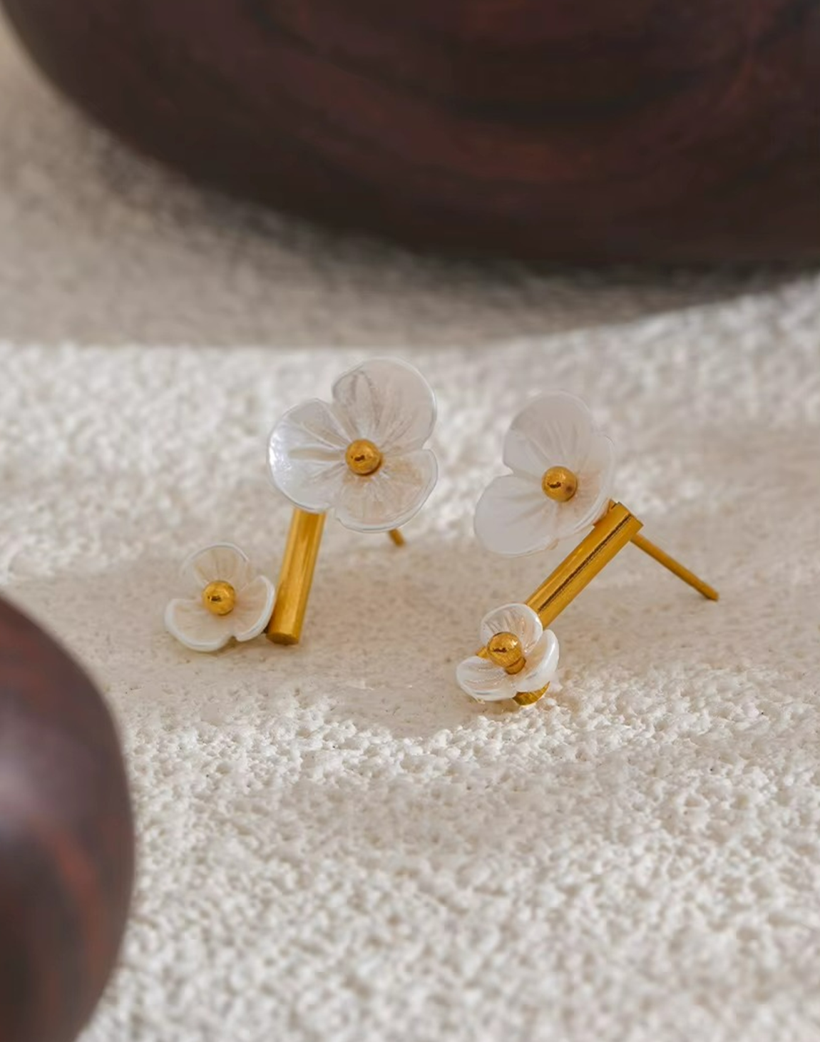 Aretes Marea Para Mujer Bañados en Oro de 18k