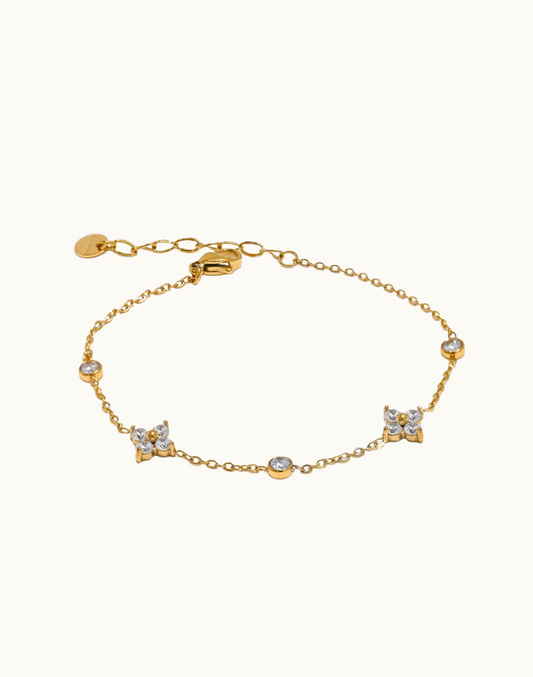 Pulsera Áurea Con Circonias Para Mujer Bañada en Oro