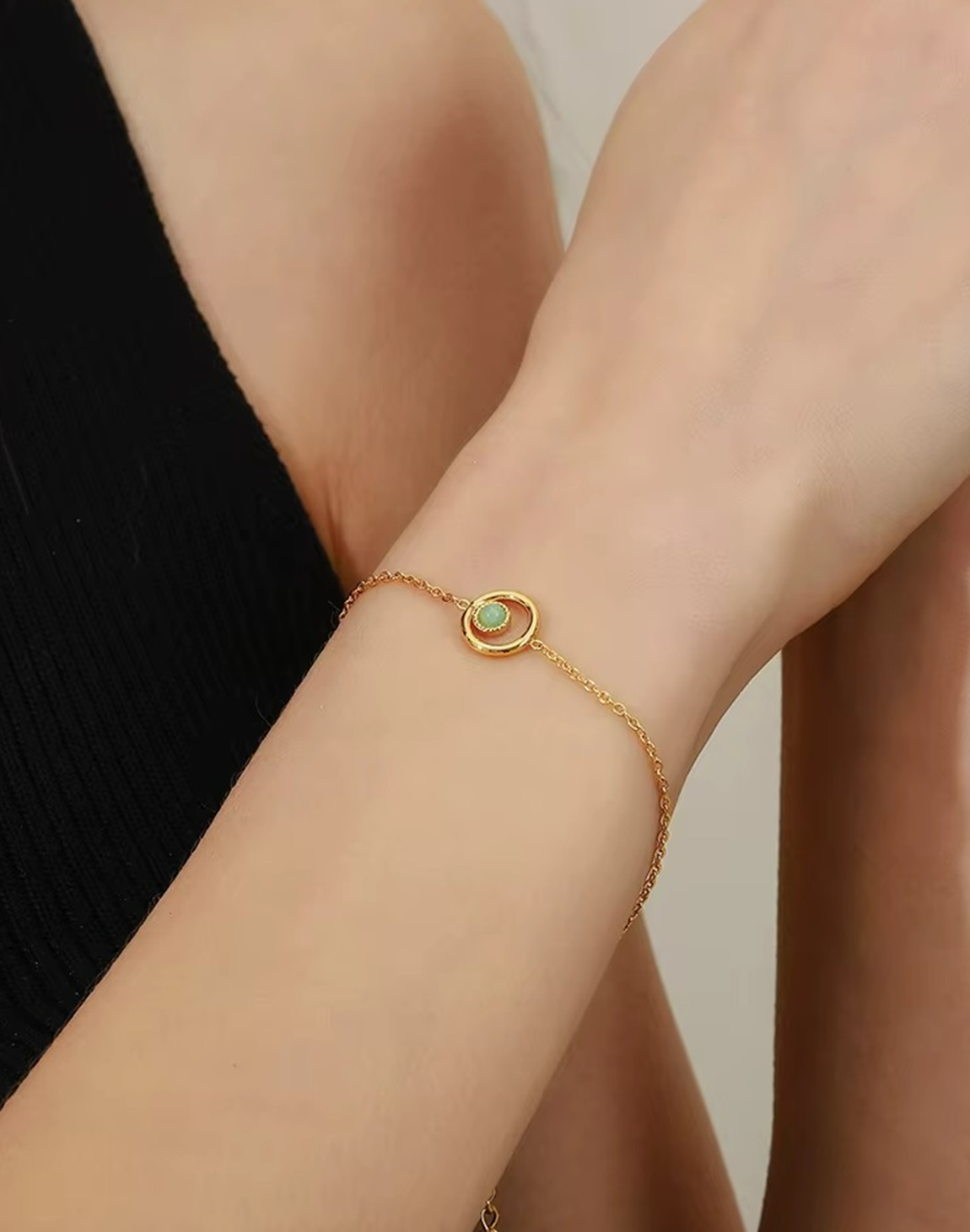Pulsera Zahara Para Mujer Bañada en Oro