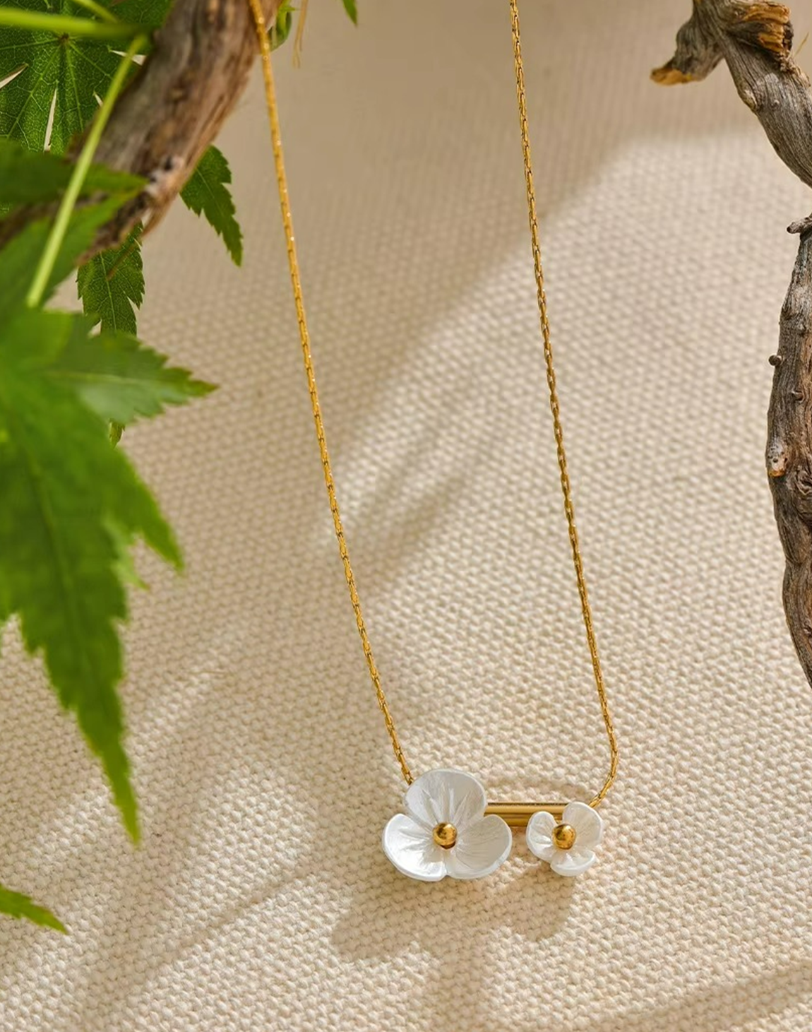 Collar Arena Para Mujer Bañados en Oro de 18k